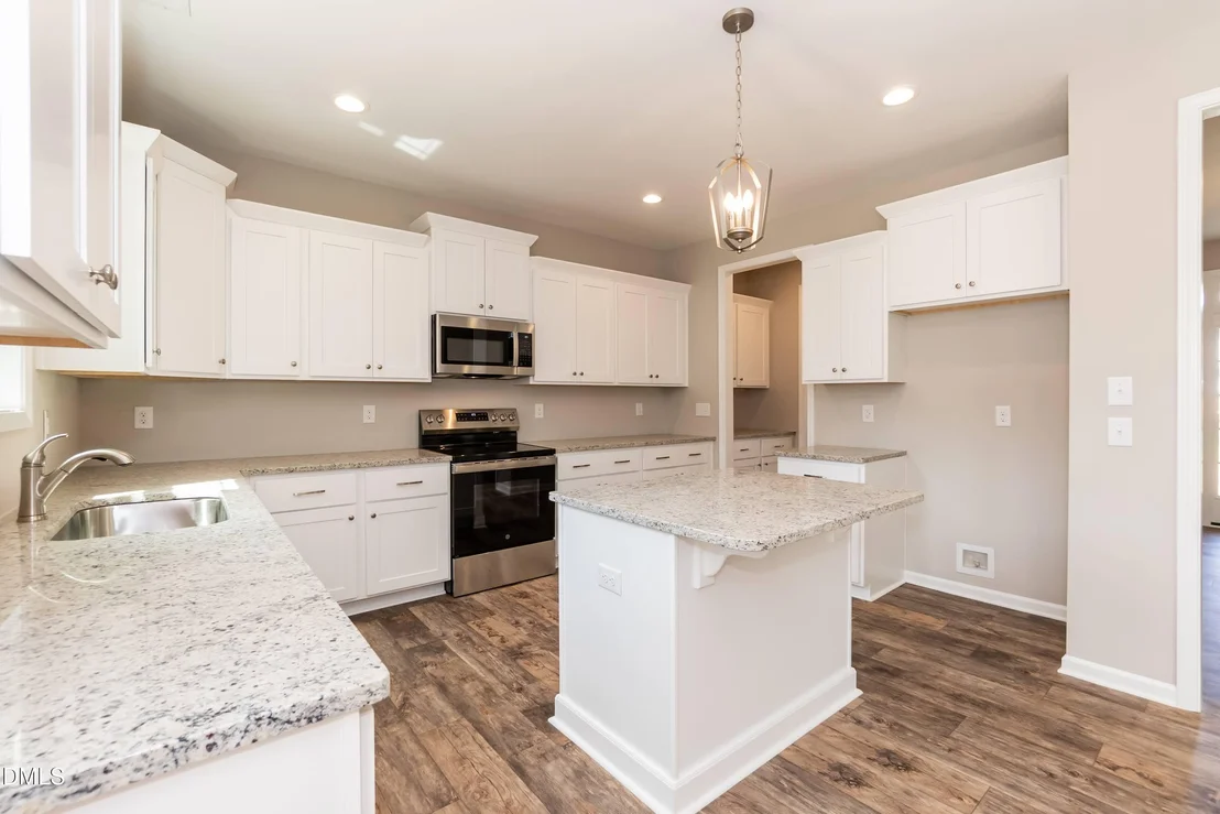 Photo of 590 Long View Drive