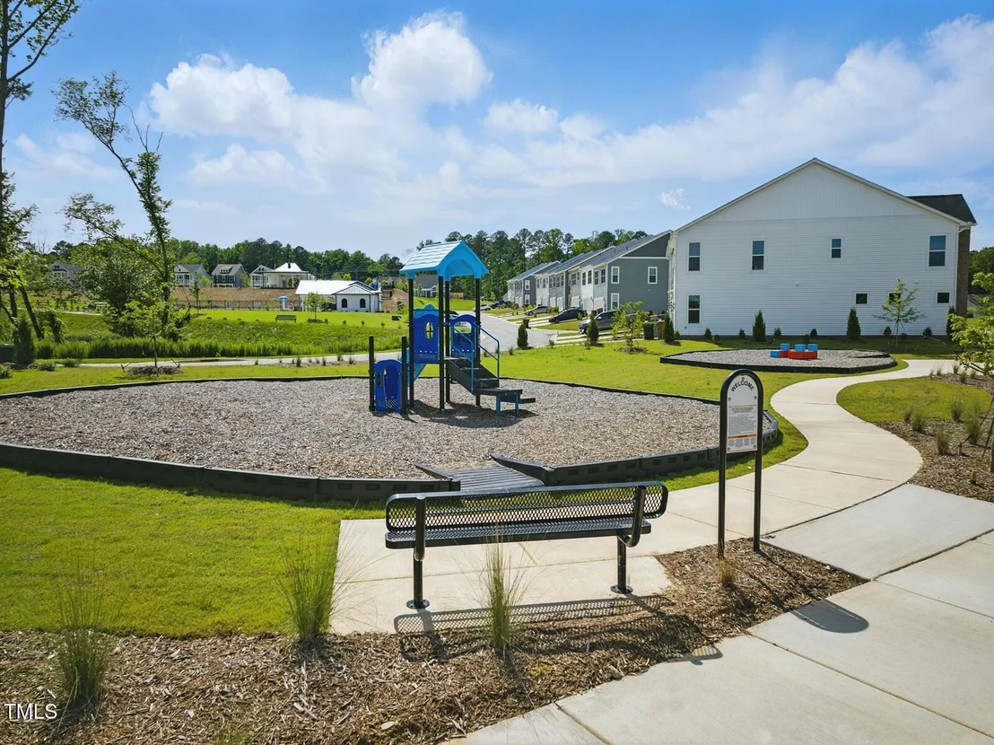 Photo of Unit 43 at 264 Meadowbark Bend