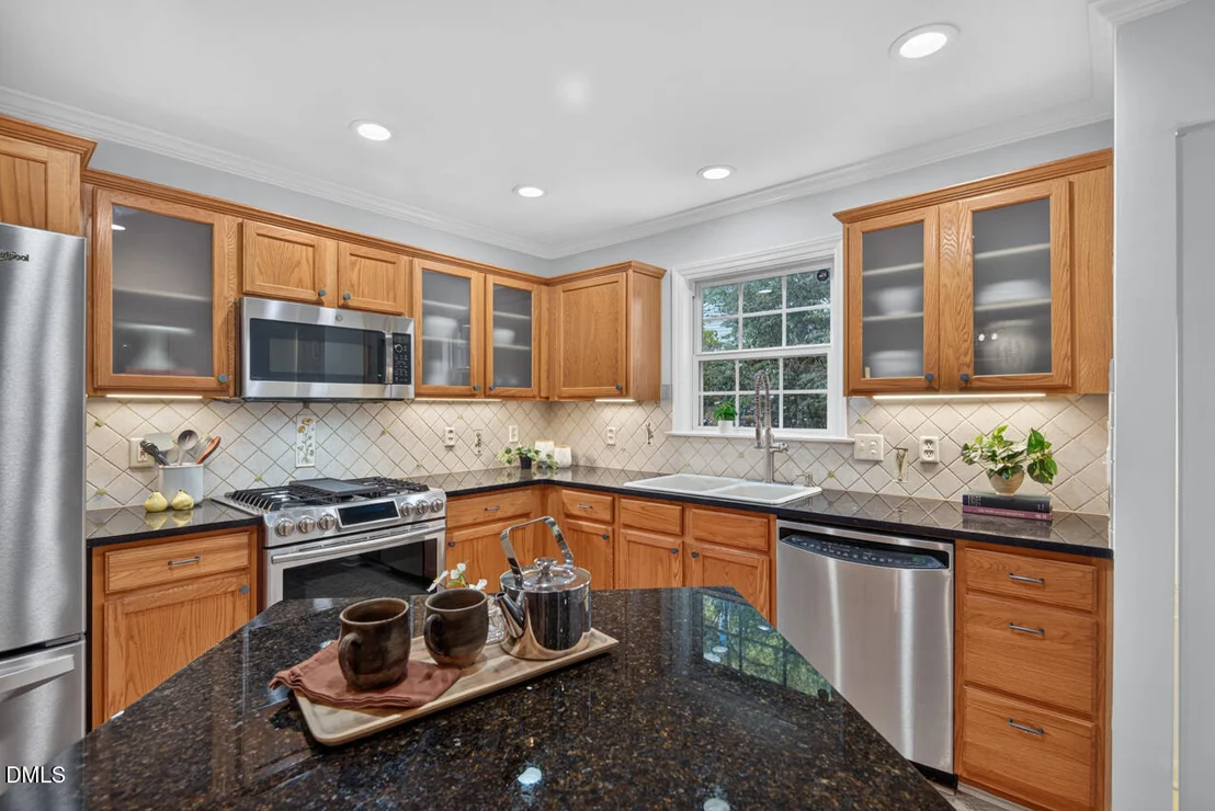Photo of 2210 Parkside Drive