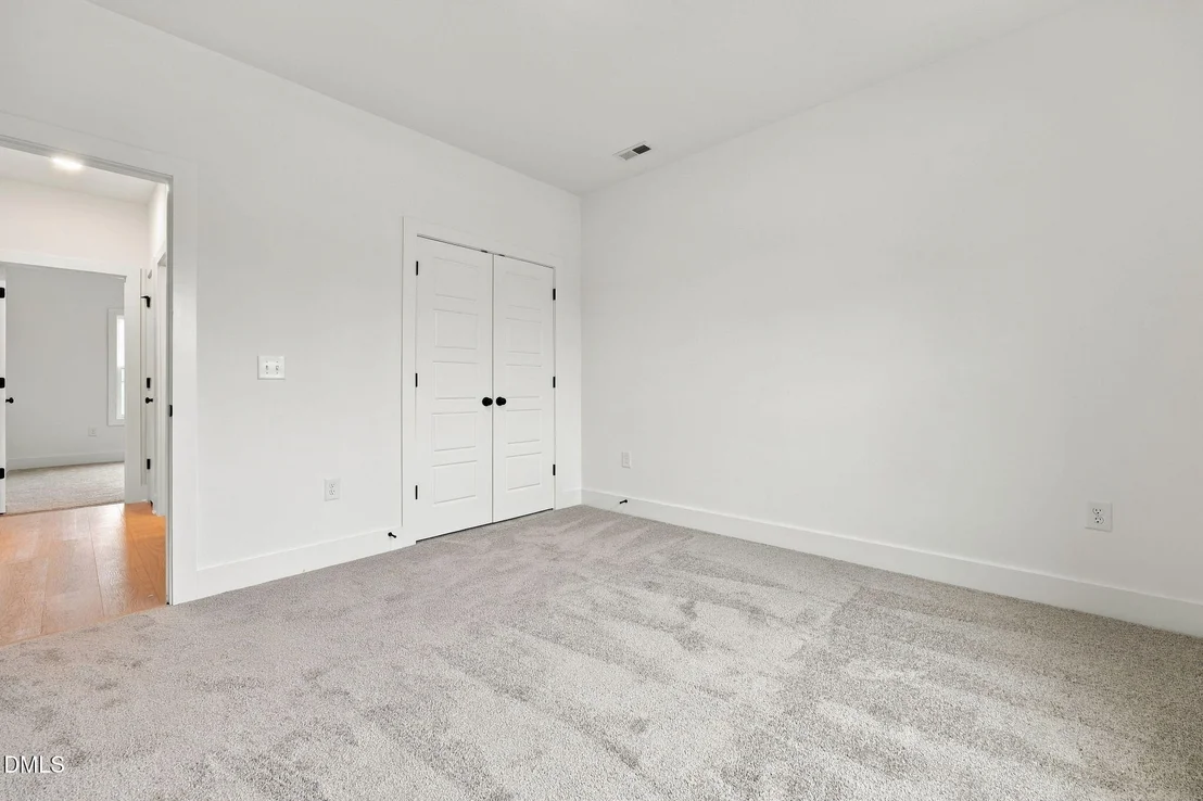 Photo of 135 Grinnell Loop