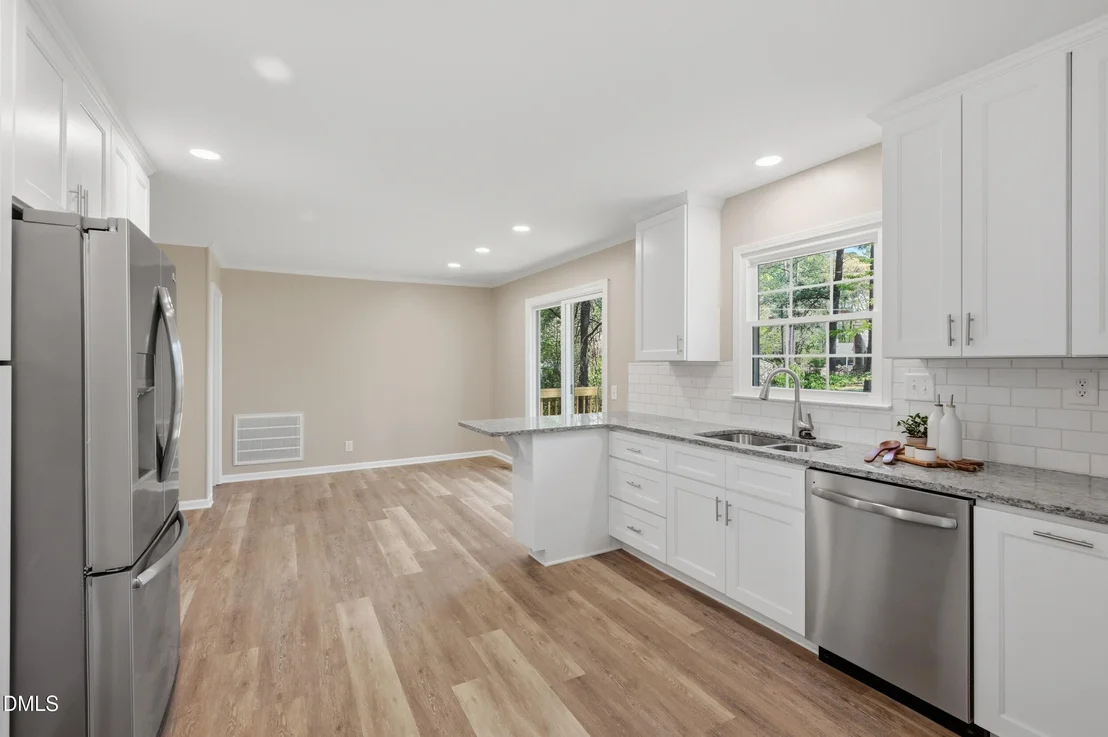 Photo of 5805 Newhall Road