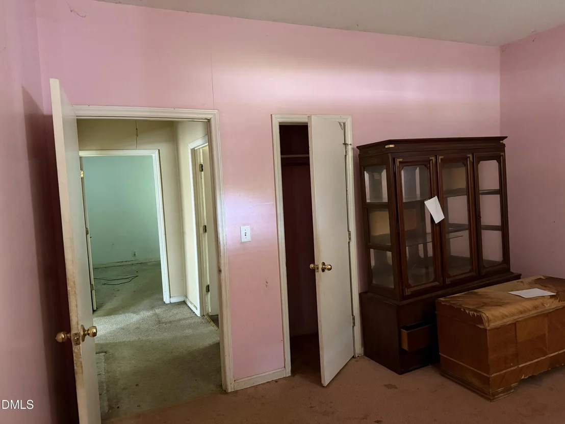 Photo of 703 Everett Street