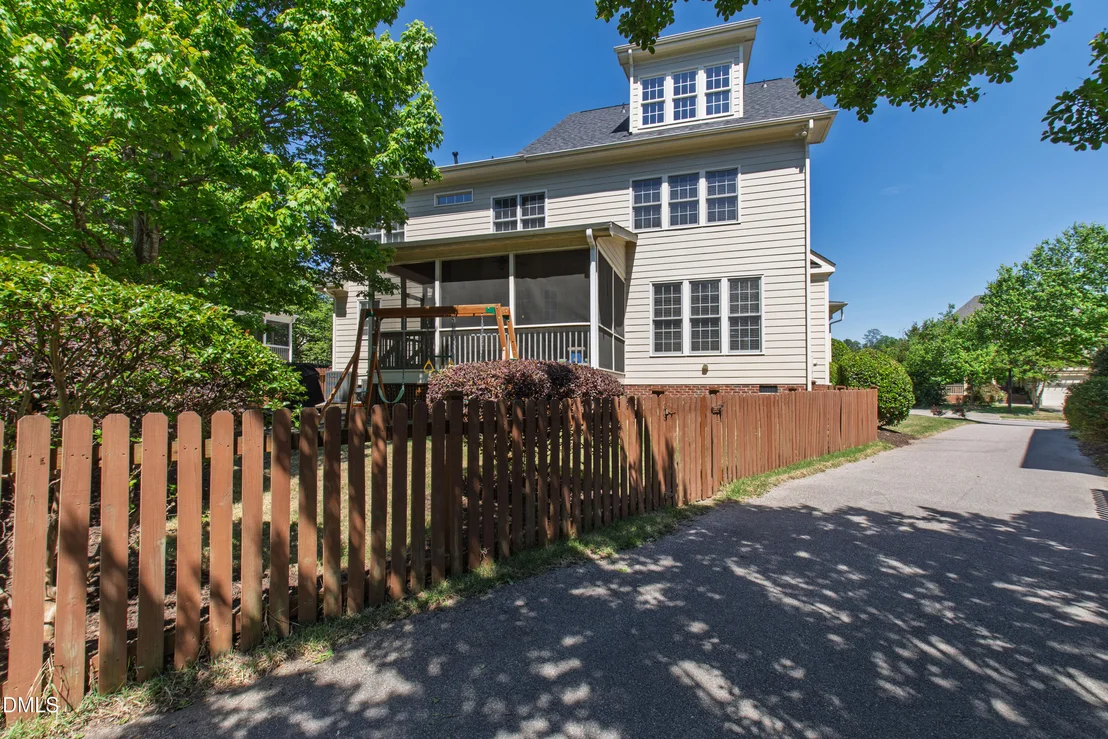 Photo of 404 Millsfield Drive