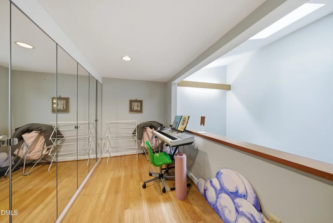 Photo of 16 Davie Circle