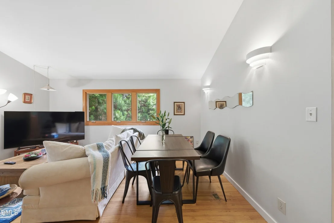 Photo of 16 Davie Circle