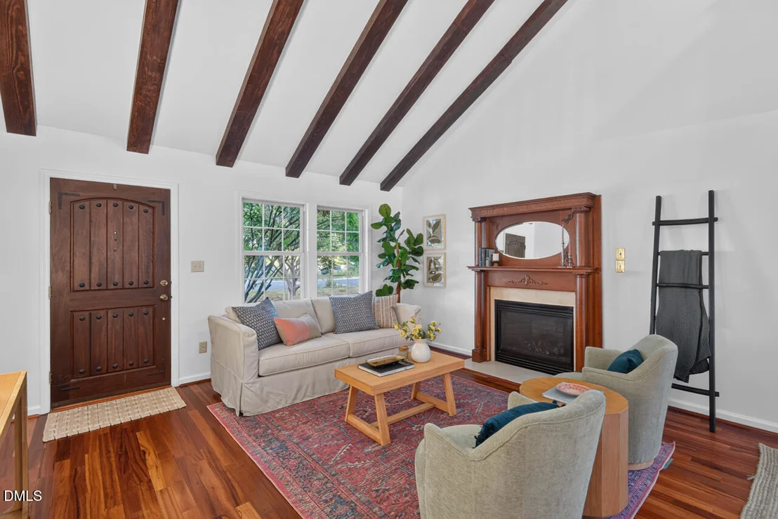 Photo of 2210 Parkside Drive