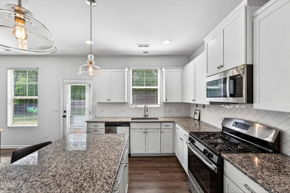 Photo of 410 Chestnut Oak Place