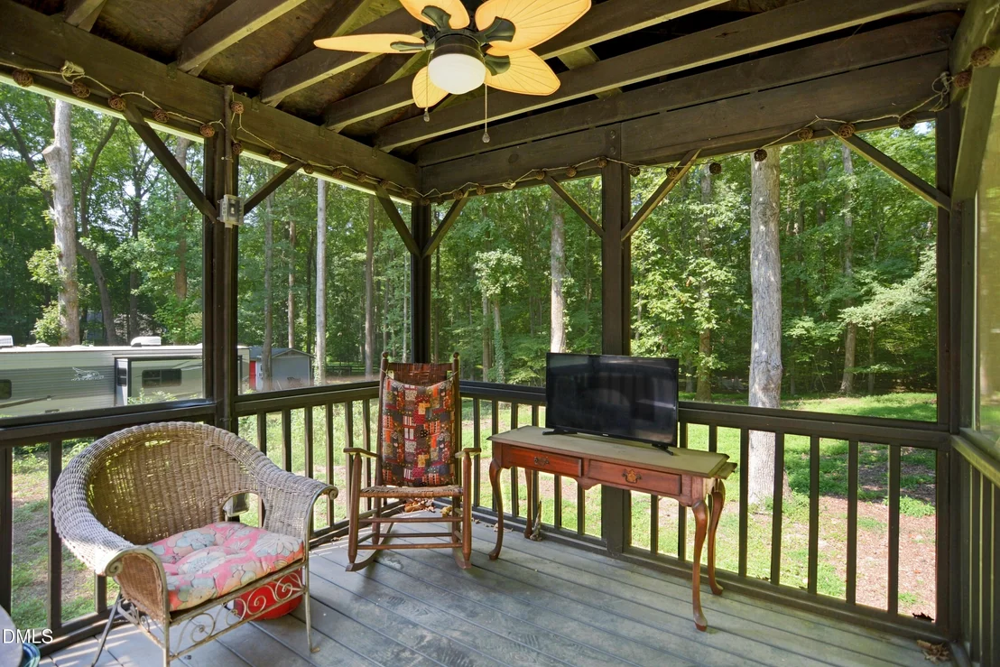 Photo of 6016 Hampton Ridge Road