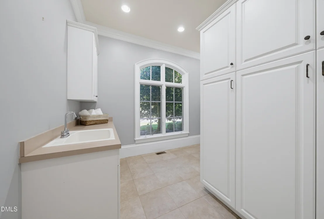 Photo of 6592 Wakefalls Drive