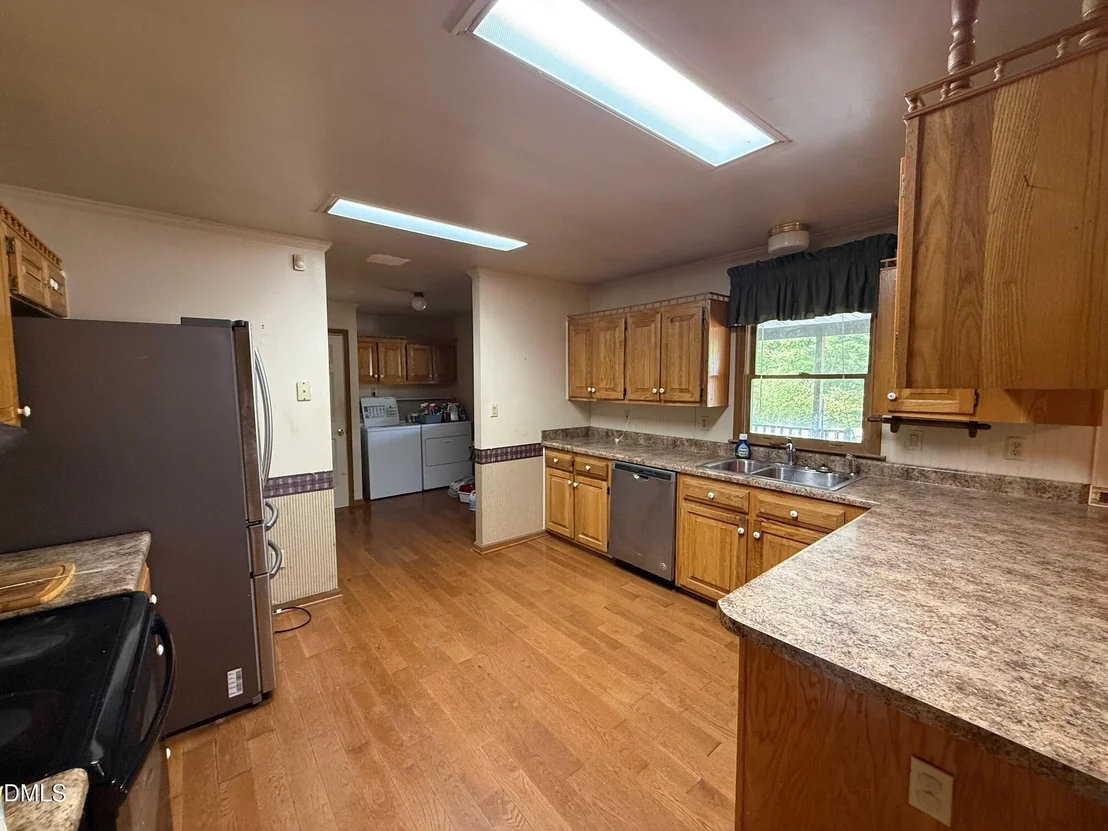 Photo of 140 Kimball