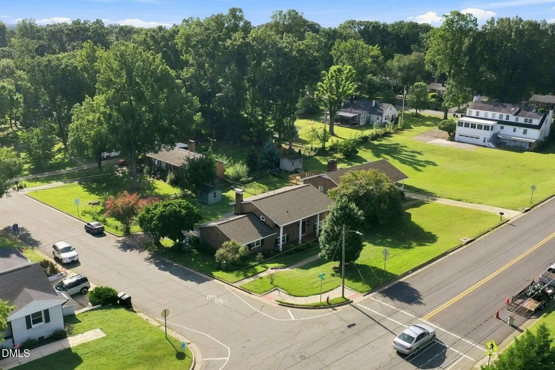 Photo of 1119 Briarcliff Road