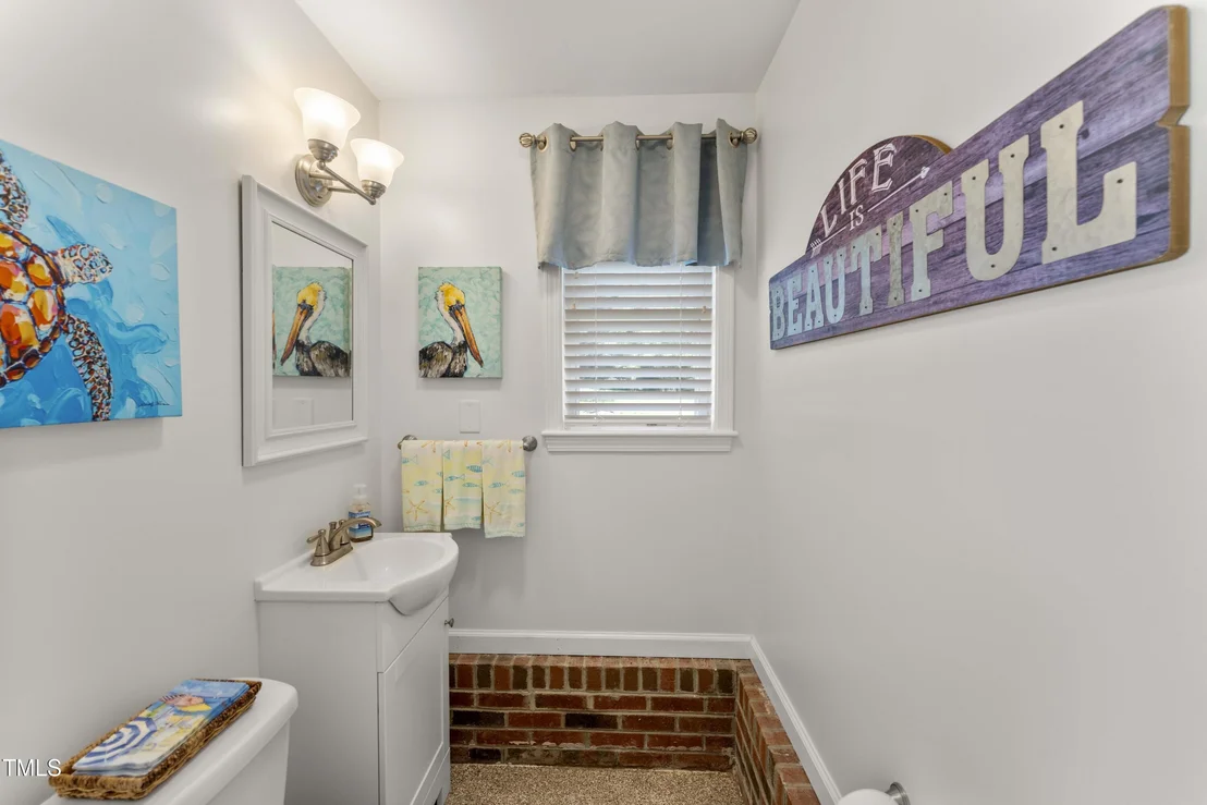 Photo of 5635 Baptist Assembly Road