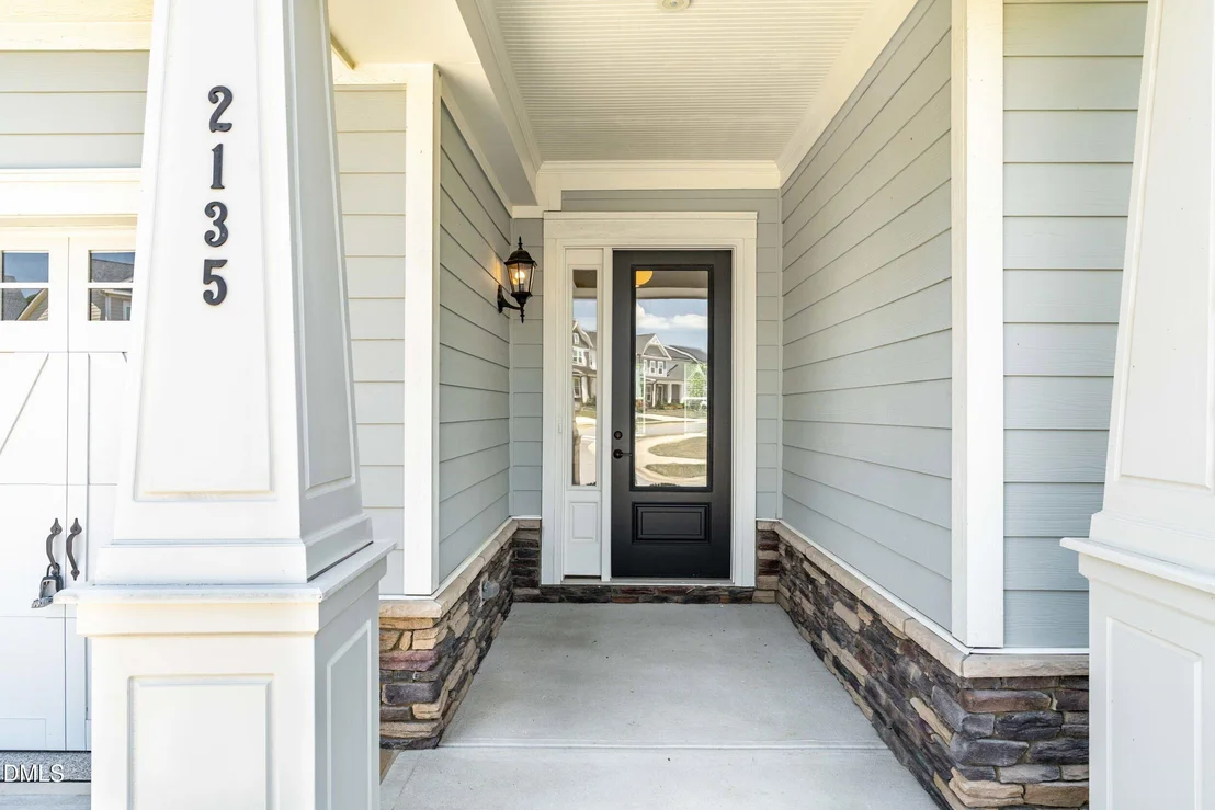 Photo of 2135 Leo Drive
