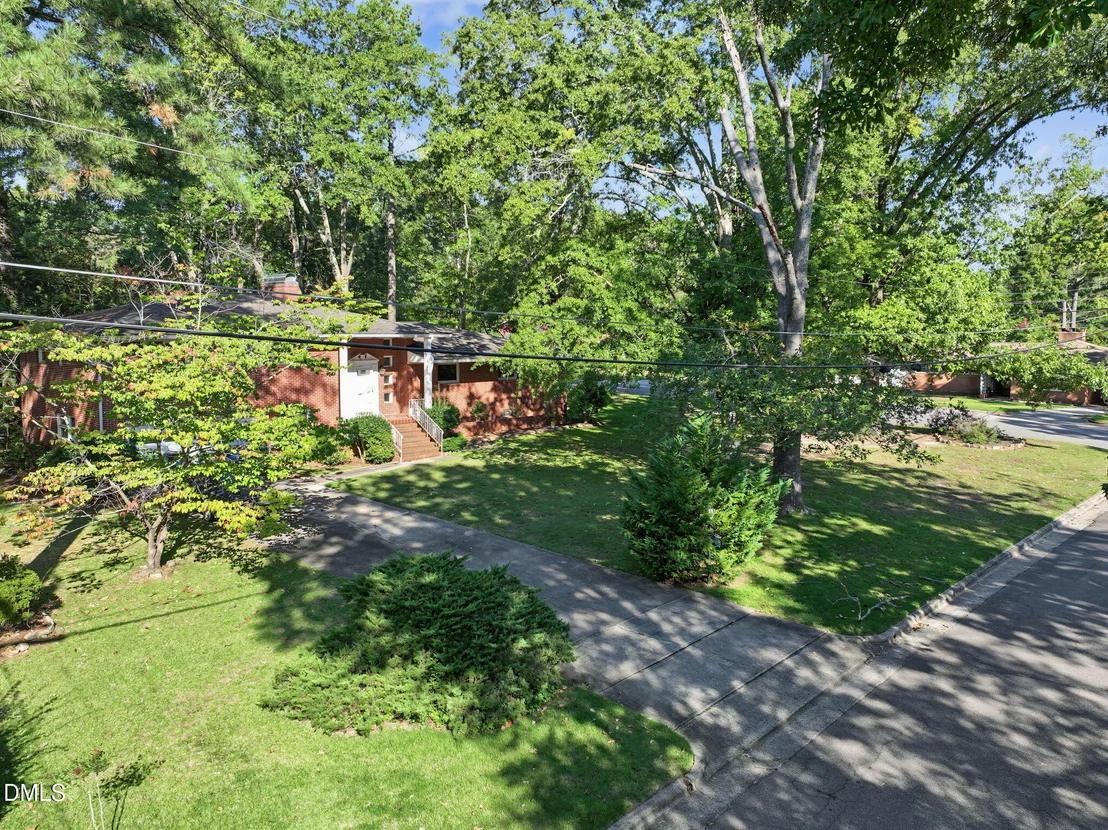 Photo of 300 Sherrybrook Drive