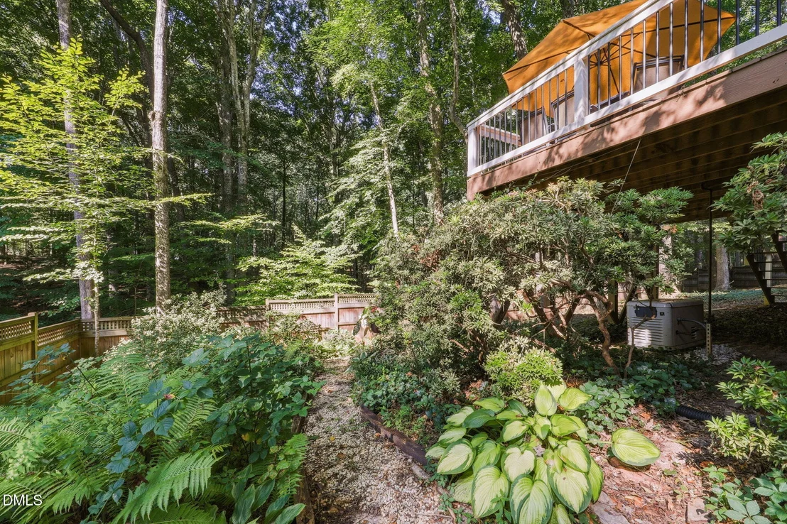 Photo of 1237 Hillingdon Way