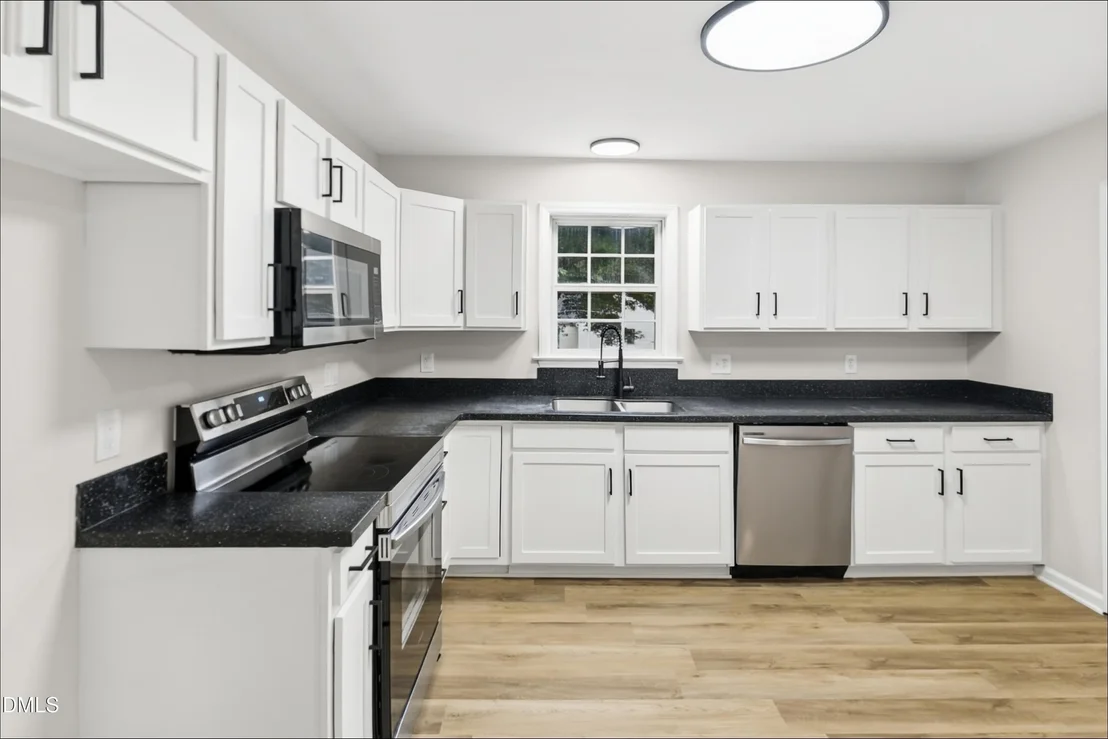Photo of 165 Cedarhurst Lane