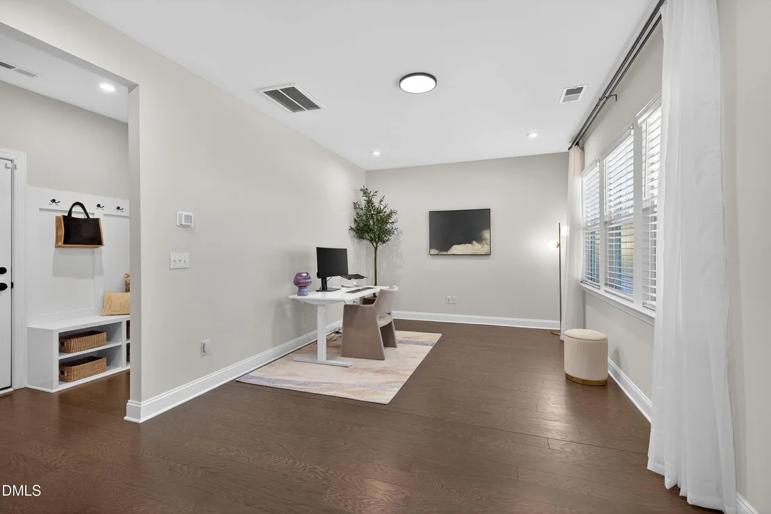 Photo of 1063 Danvers Loop