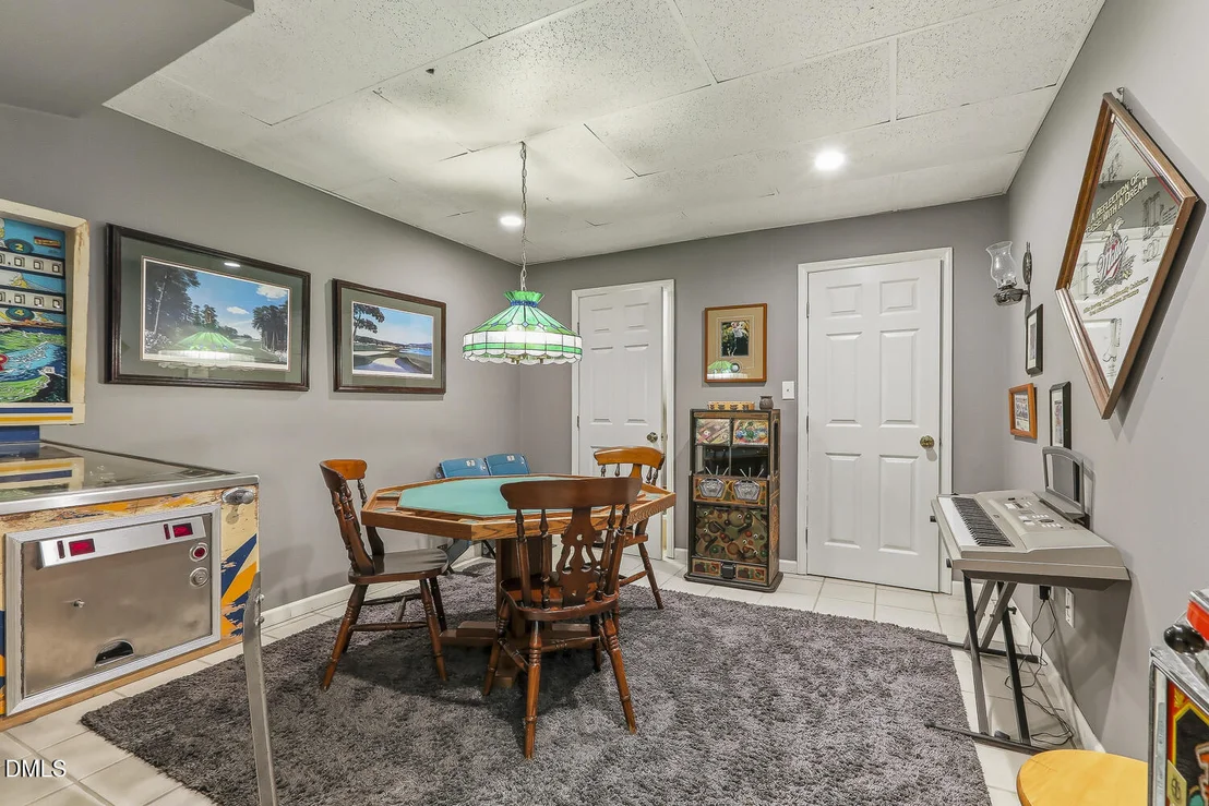 Photo of 429 Grosvenor Drive