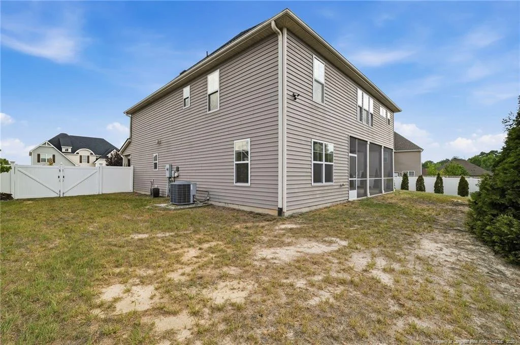 Photo of 910 Highgrove Drive