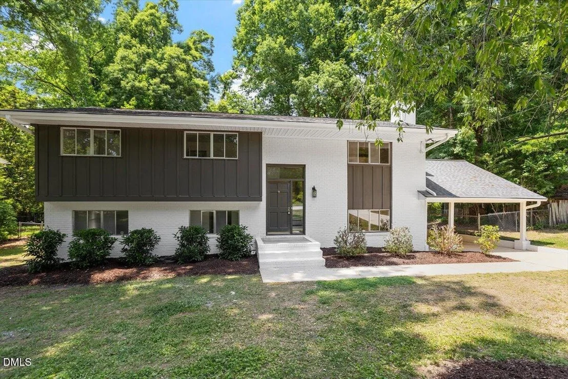 Photo of 908 Tanglewood Drive