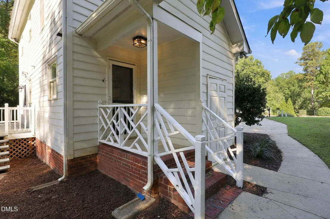 Photo of 800 Temple Street