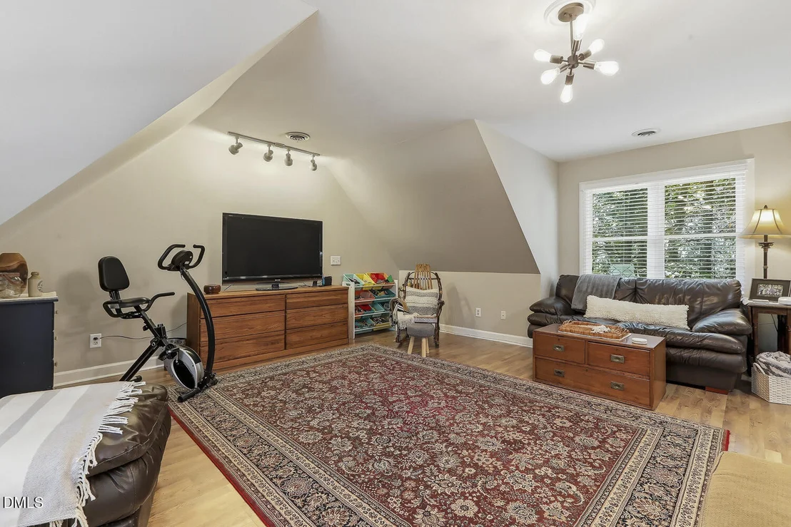 Photo of 429 Grosvenor Drive