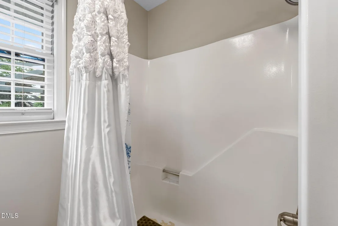 Photo of 209 Chic Ennis Road