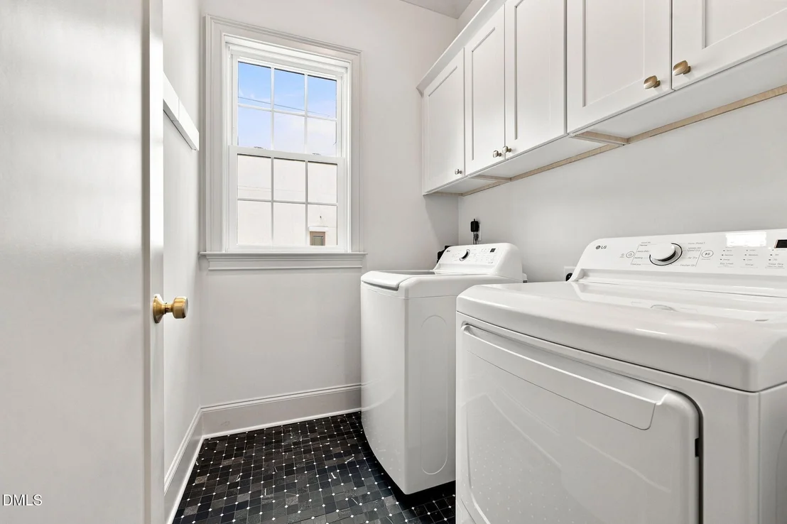 Photo of 1402 Mordecai Drive