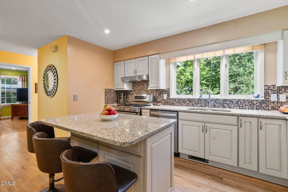 Photo of 721 Tinkerbell Road