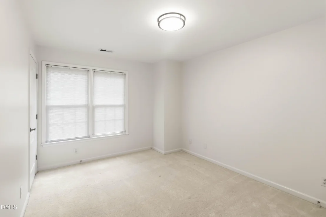 Photo of 104 Strathburgh Lane