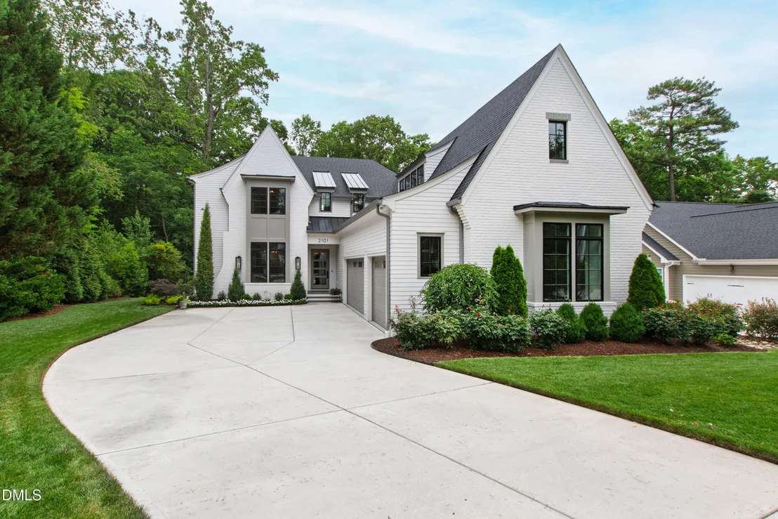 Photo of 2101 Gresham Lake Road