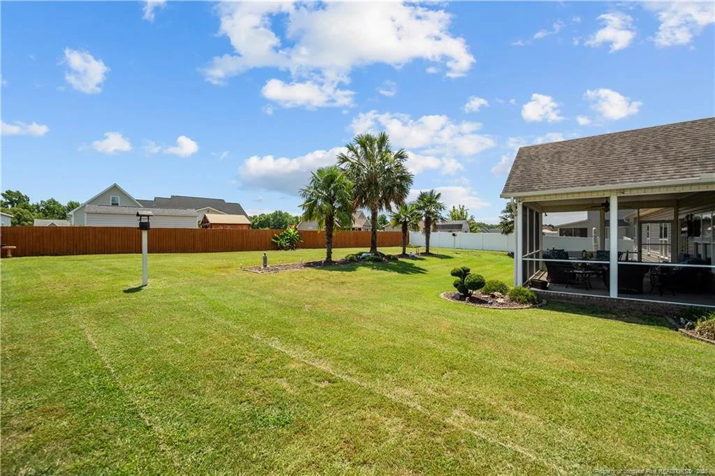 Photo of 605 Oakridge Drive