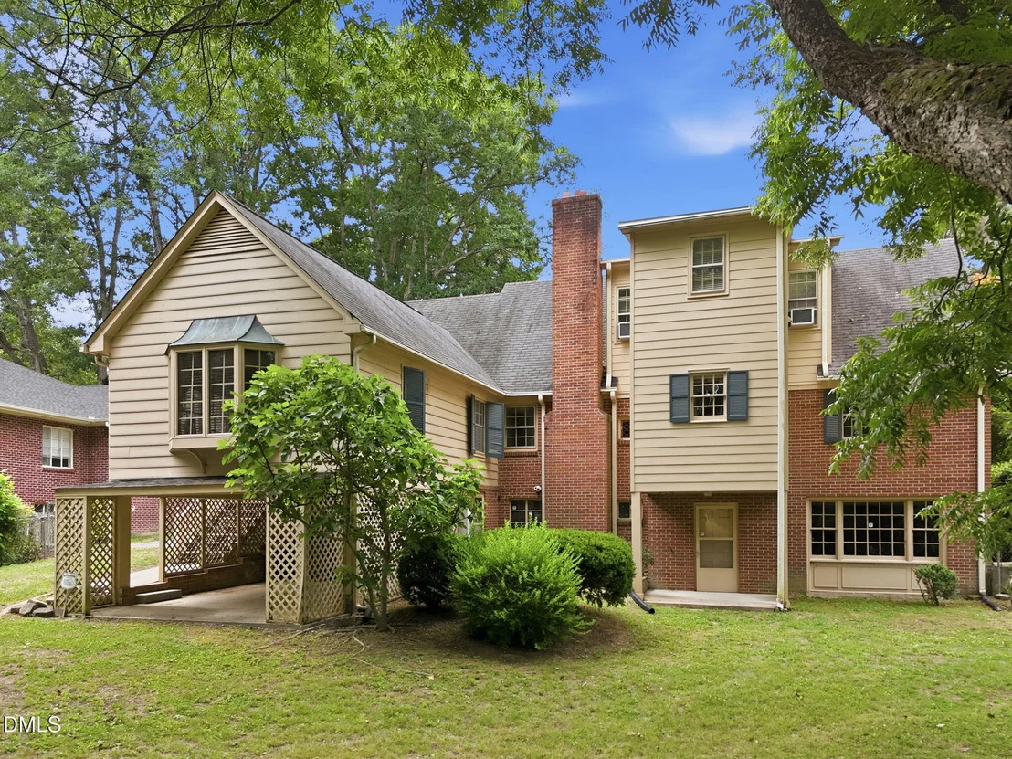 Photo of 212 Hillcrest Drive