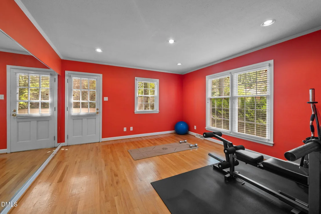 Photo of 721 Tinkerbell Road