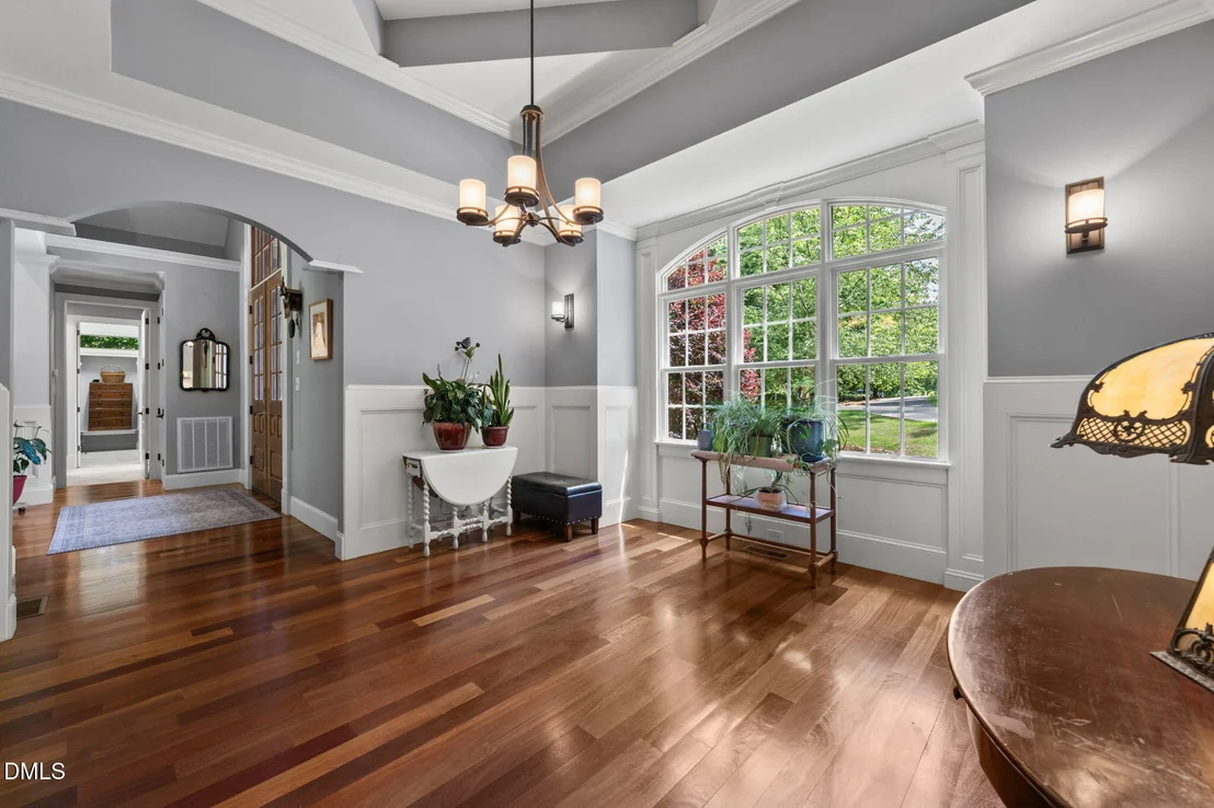 Photo of 2031 Silverleaf Drive