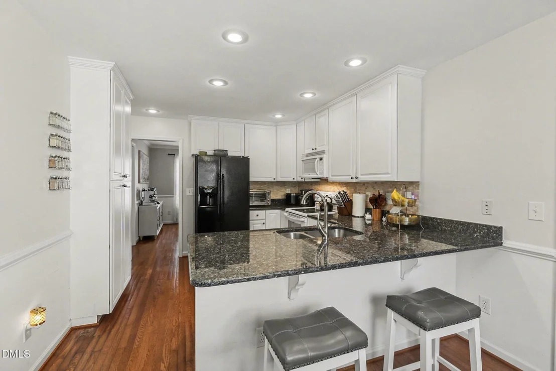 Photo of 101 Maple Street