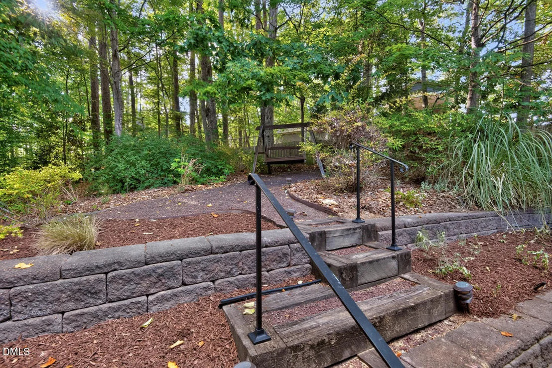 Photo of 2210 Parkside Drive