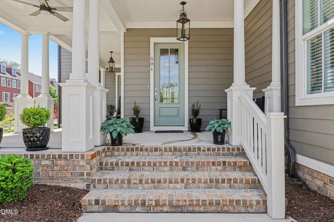 Photo of 501 Whitehall Circle