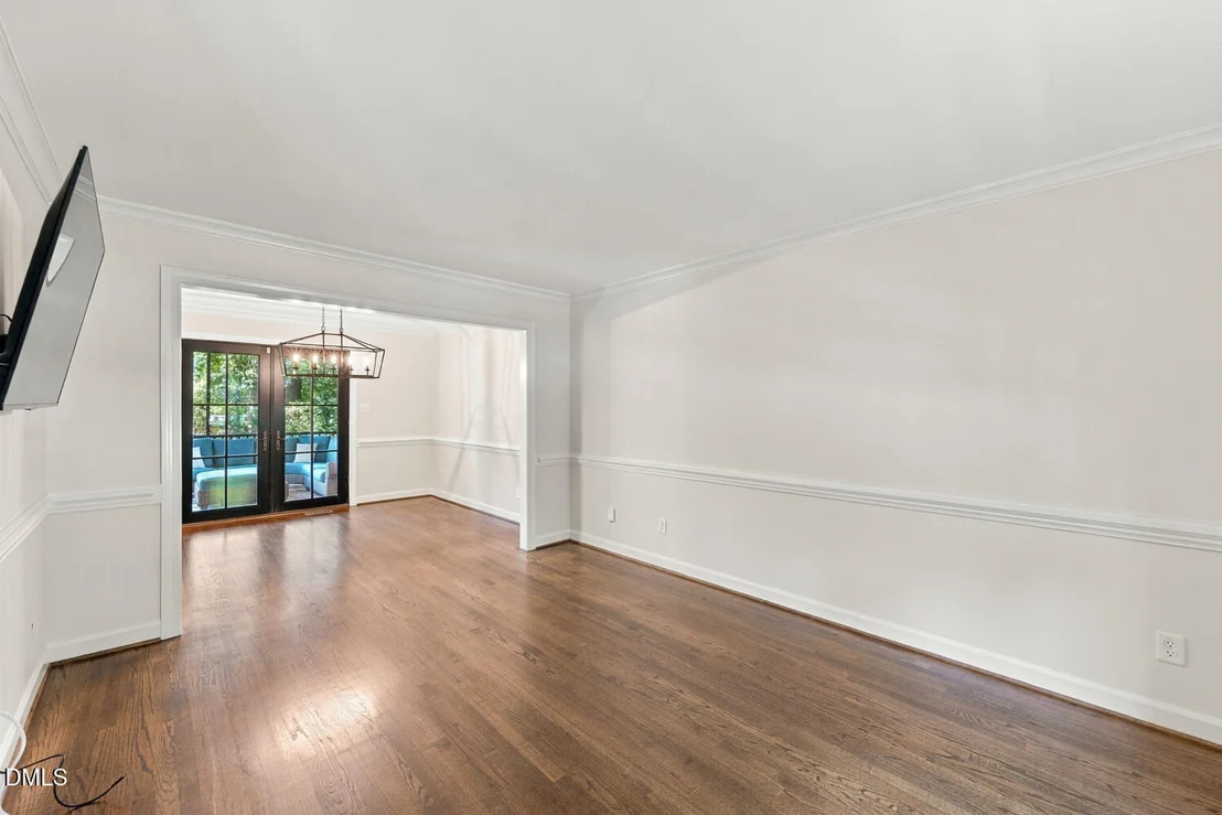 Photo of 105 Pinewood Drive