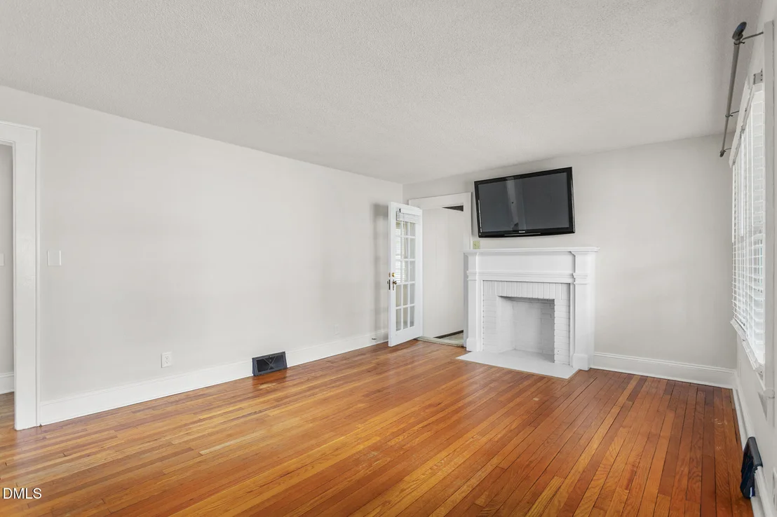 Photo of 3219 Alamance Road