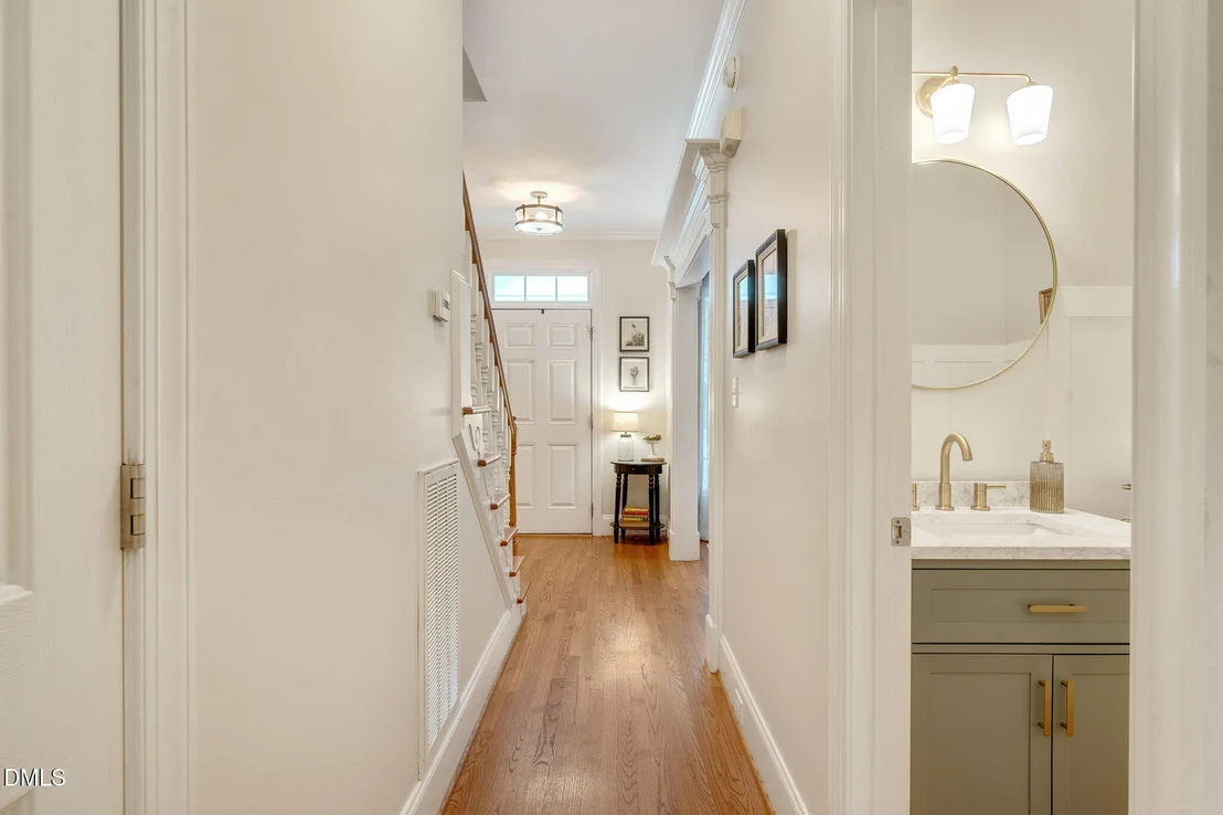 Photo of 1004 Town Side Drive