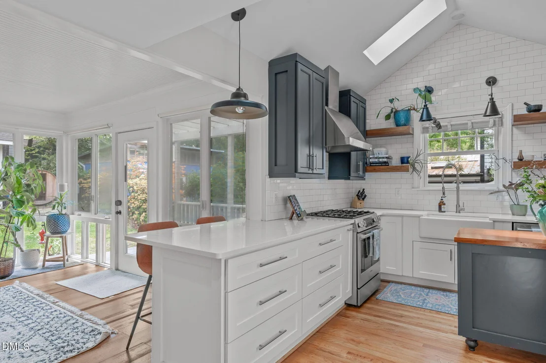 Photo of 2111 Pershing Street
