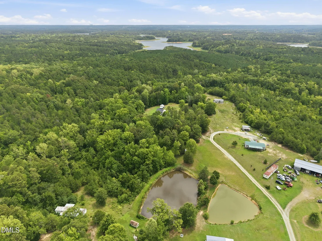 Photo of 409 Reaves Lane