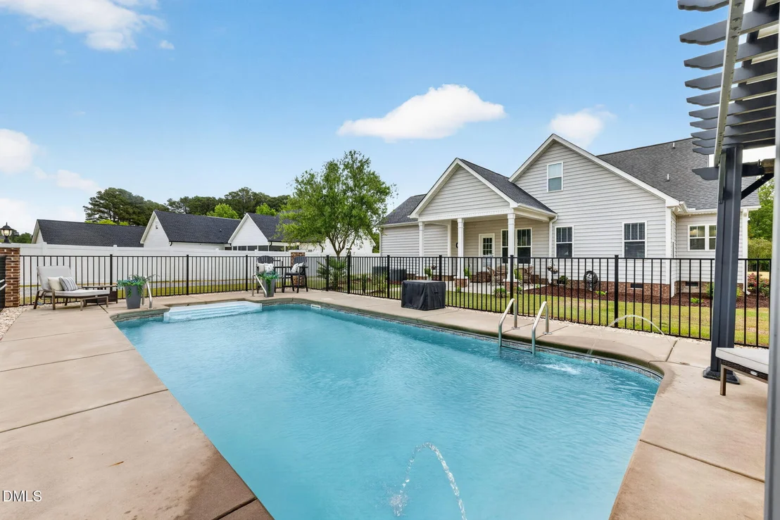 Photo of 534 Herring Road