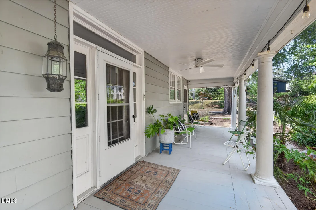 Photo of 321 W Trinity Avenue