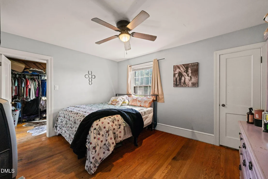 Photo of 5225 Satterwhite Point Road