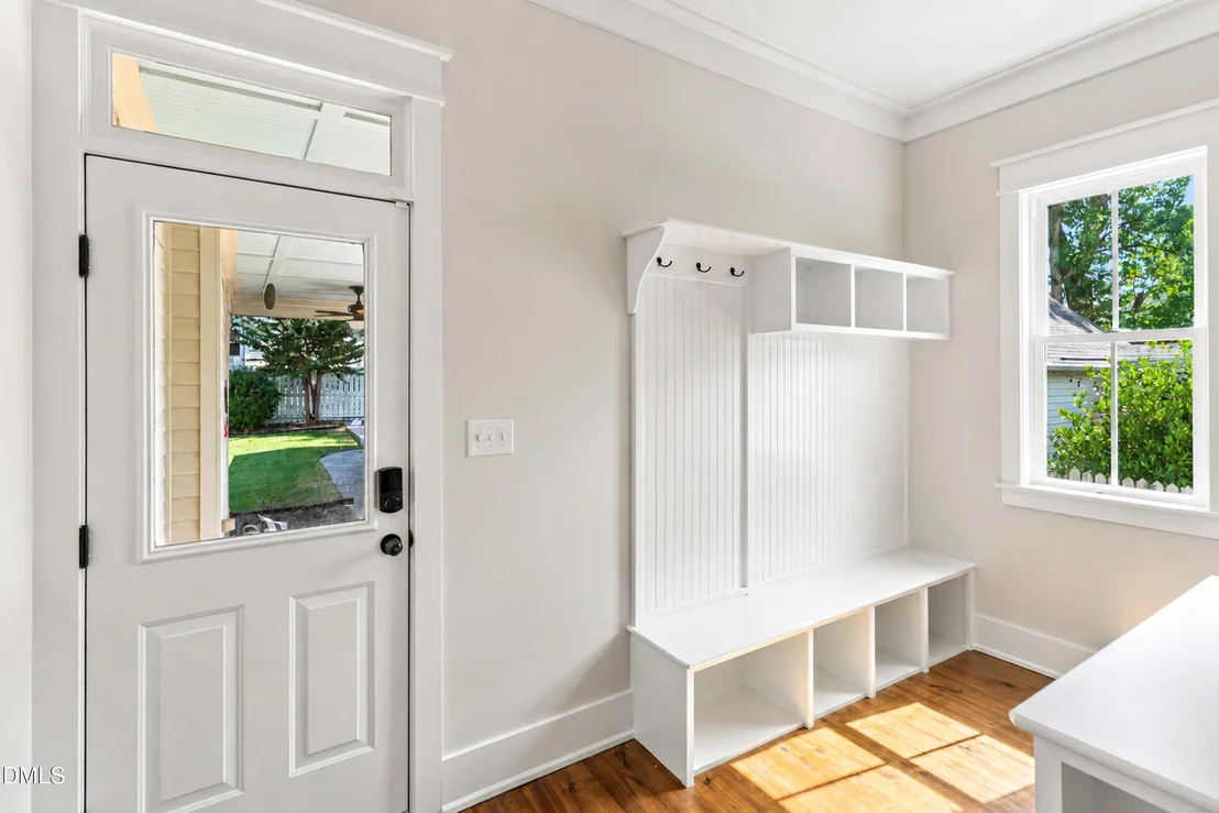 Photo of 90 Ellen Circle