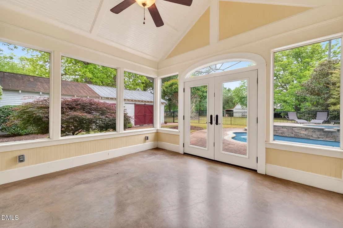 Photo of 804 W Main Street