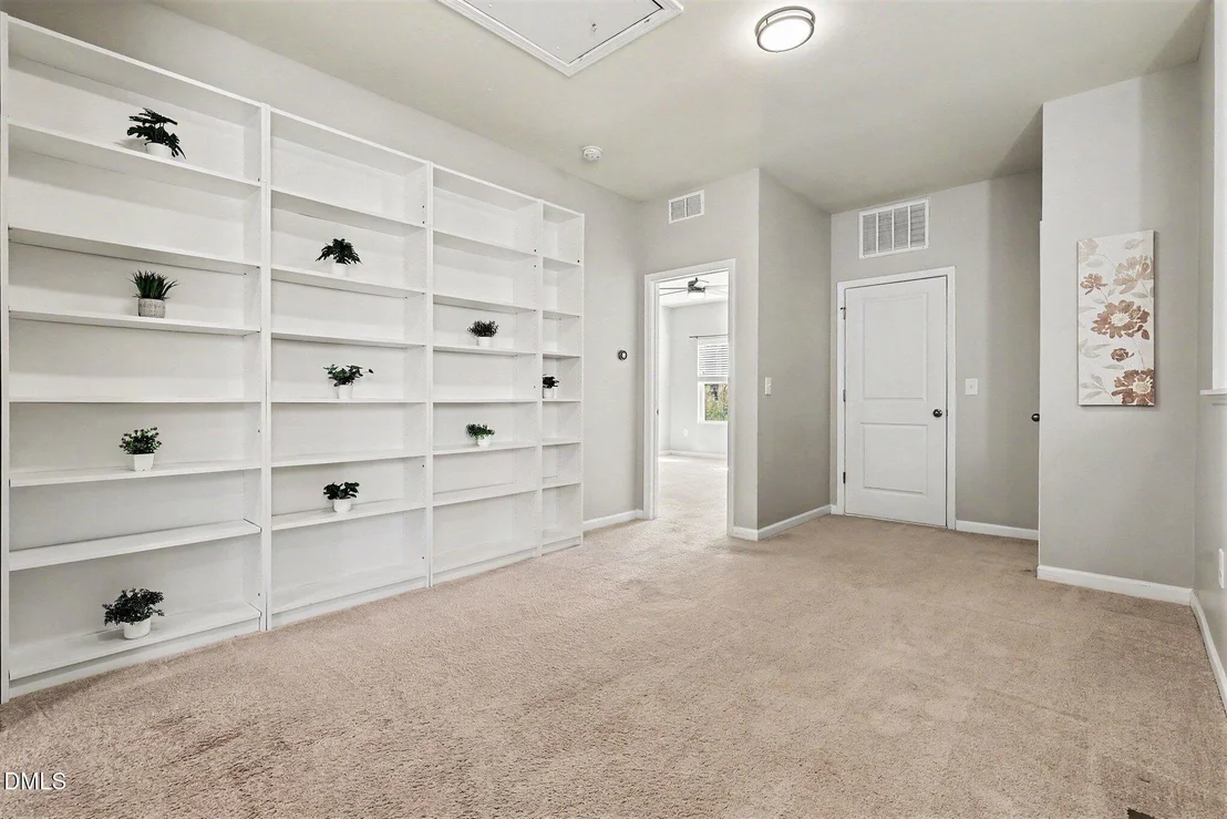 Photo of 1833 Birdhouse Lane