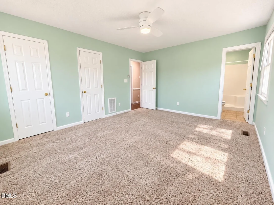 Photo of 271 Hawk Road
